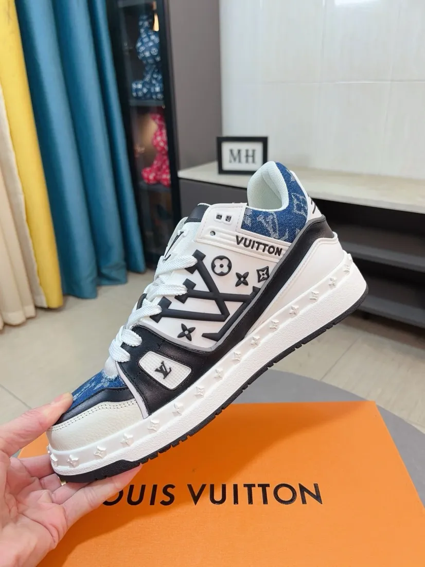 Men's men's shoes 💰620🌹🌹 Comes with a full set of packaging "Loui* Vuitto*" LV's new Gaobang sports and casual shoes. Imported first-layer cowhide ➕ Imported sheepskin lining is high-end and comfortable, and the original outsole is light and wear-resistant! Purely handmade, details determine quality! Code number 38-44